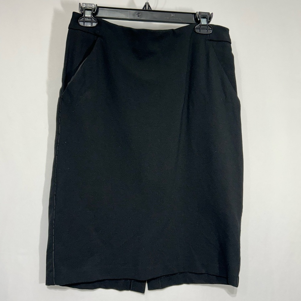 A new day Classic Black Pencil Skirt. Size medium.